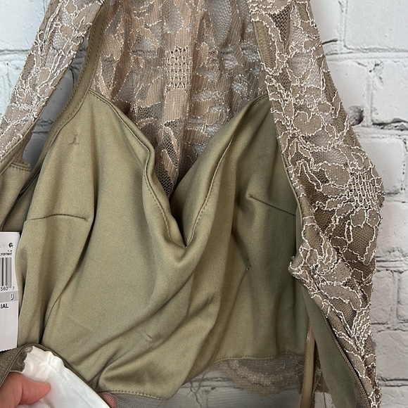 City Studio Lace Detail Sheer Waist Halter Dress Juniors Size 0 - Picture 8 of 8